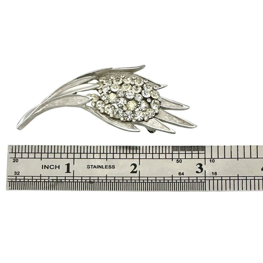 Vintage Crown Trifari Rhinestone Brooch Pin Signed Floral Silver Tone - Picture 7 of 7